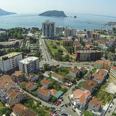 Guest house Centar *