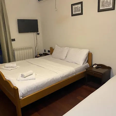 招待所 Centar 布德瓦